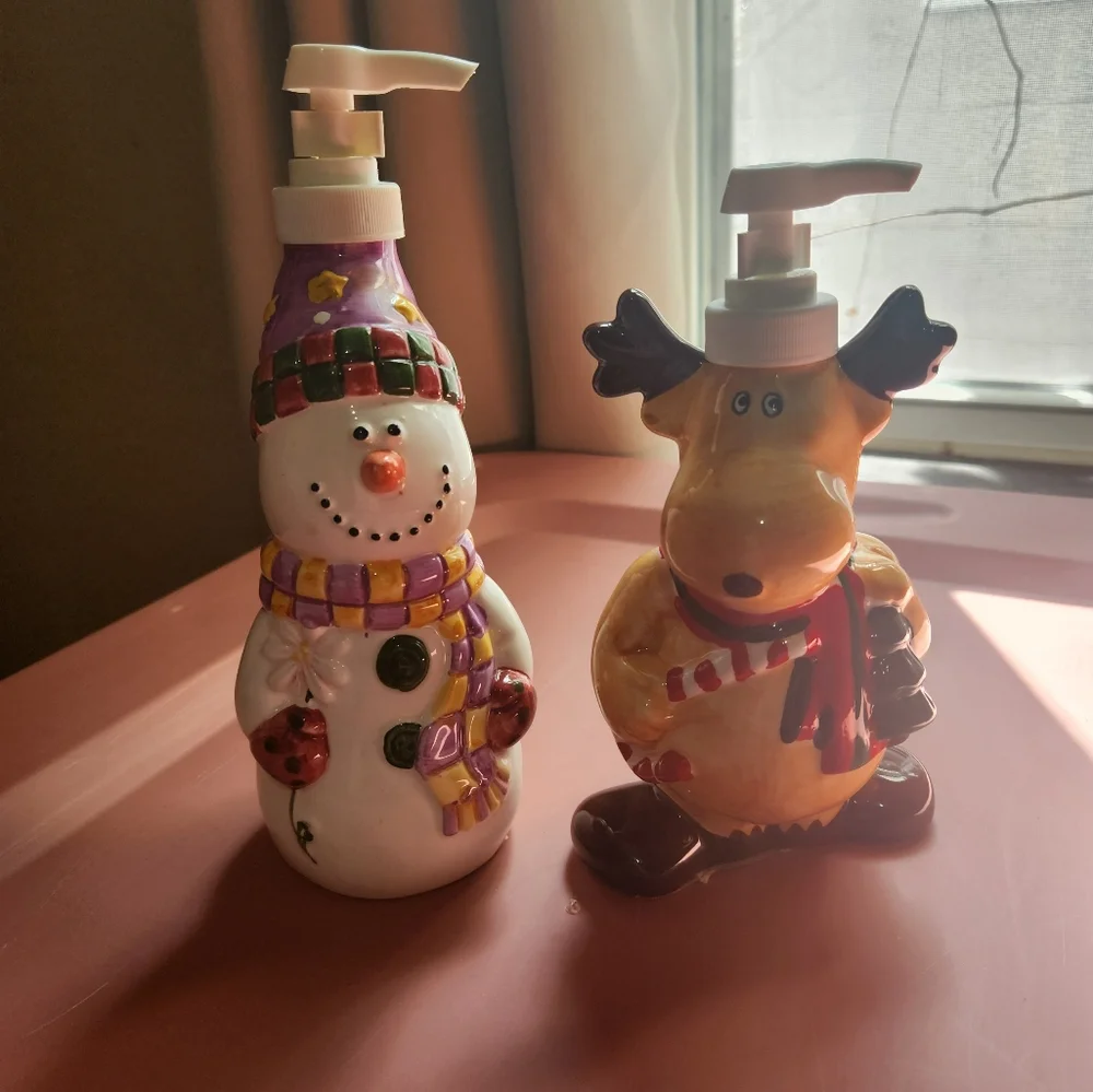 Vintage Snowman and Reindeer Soap Lotion Dispenser Set Christmas 🎄 Holiday